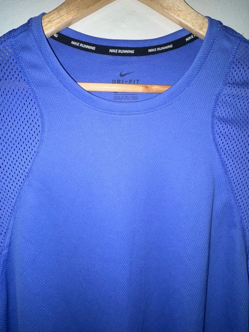 Nike Running Women’s Dri-FIT Short-Sleeve T-shirt Blue Size Medium
